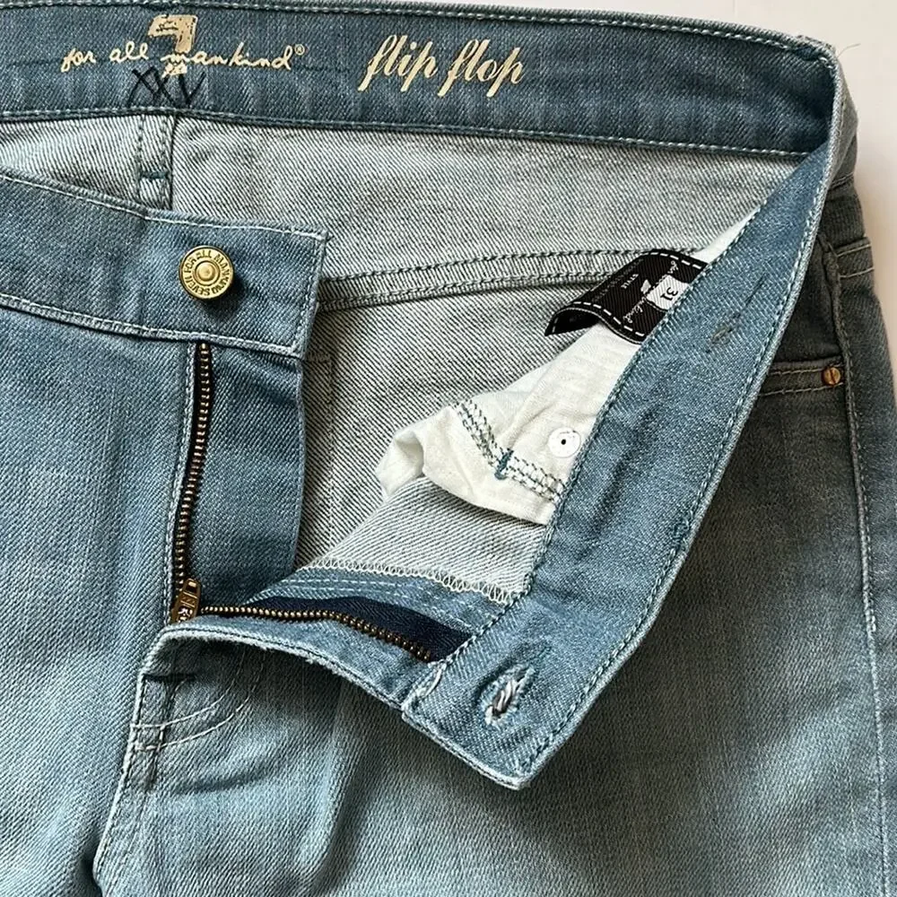 7 For All Man Kind Flip Flop Low Rise Boot Cut Light Wash Denim Jeans Size 31